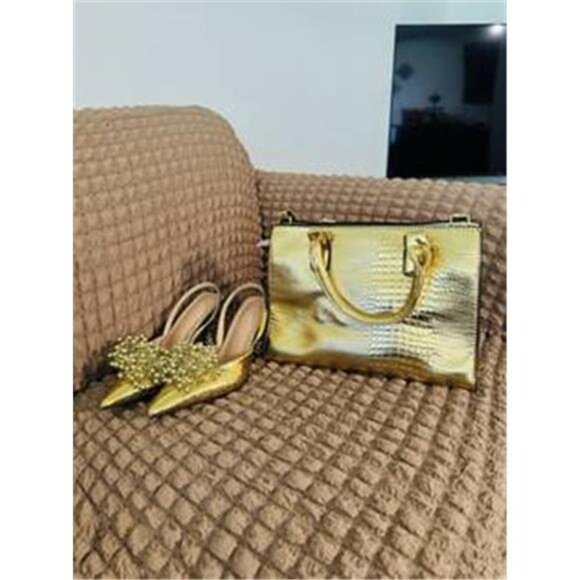 NEW Elegant Golden Beaded & Rhinestone Pointed-Toe Stiletto - Picture 11 of 11